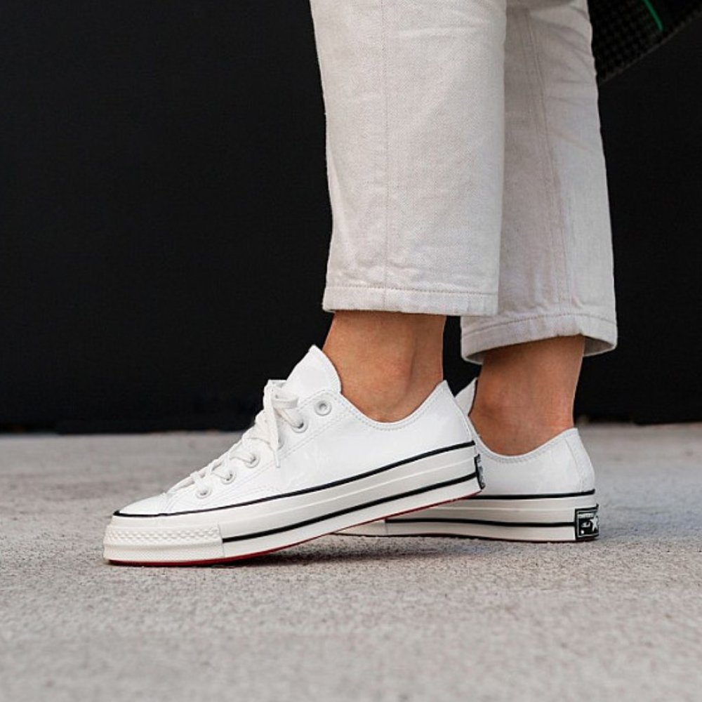Converse Chuck 70 Platform Low Top Patent Leather in Vintage White